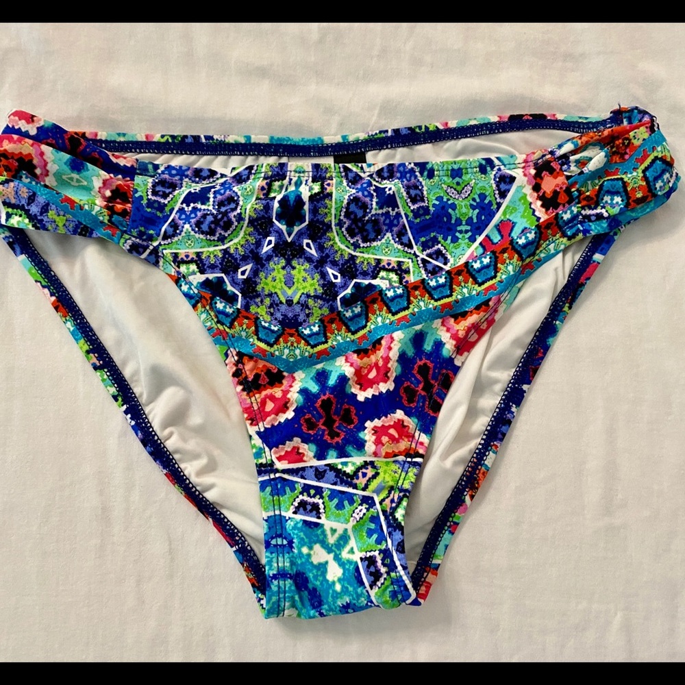 NEW- 💜 La Blanca Bikini bottoms 10